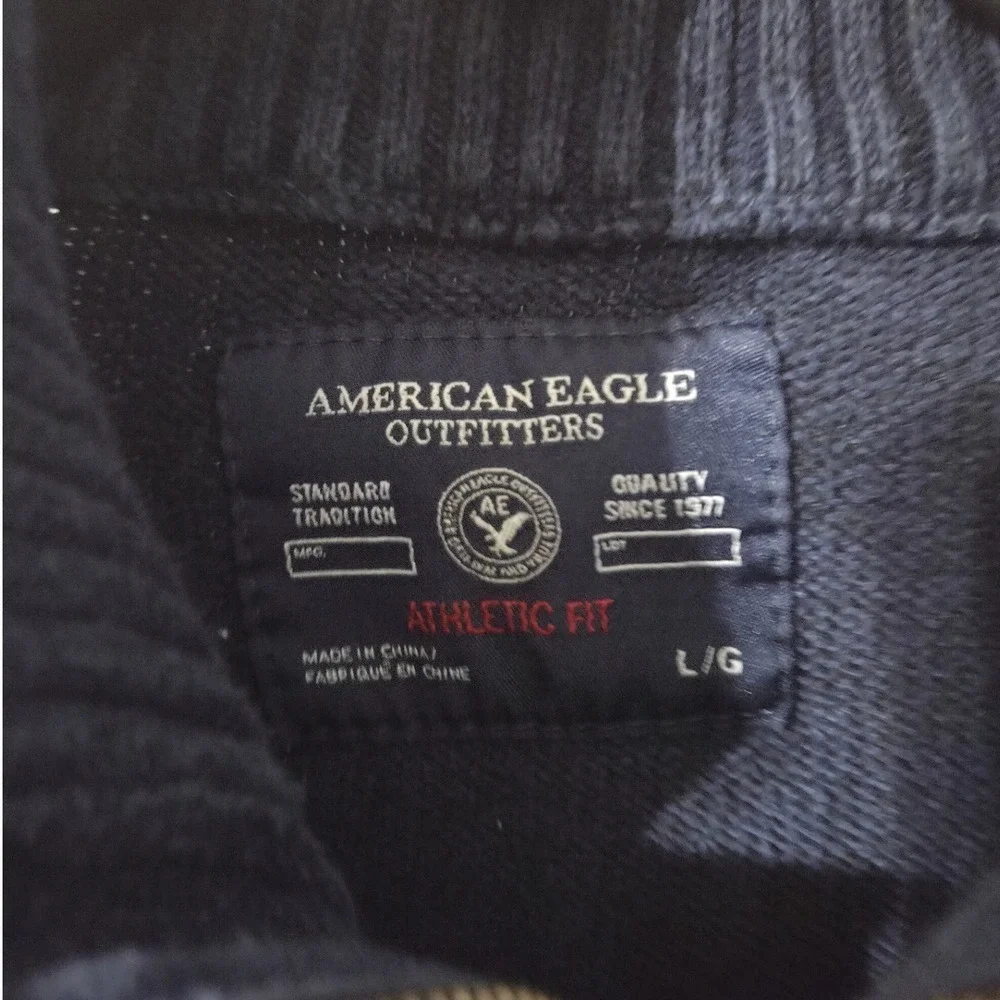 American Eagle Outfitters Men's Navy Blue Athletic Fit Quarter Zip Sweater L